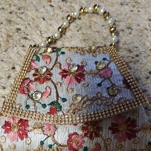 Elegant Floral Embellished Handbag